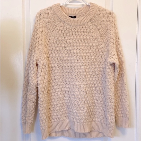 Oversized Pink Knit Sweater - Picture 8 of 9